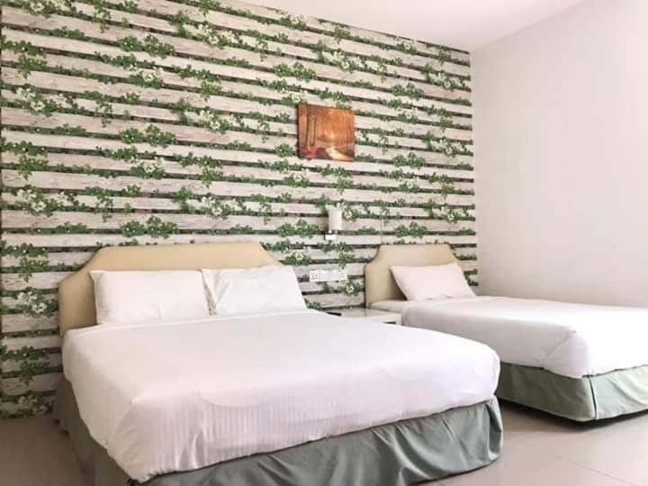 Summer Green Lodge Kuantan Buitenkant foto