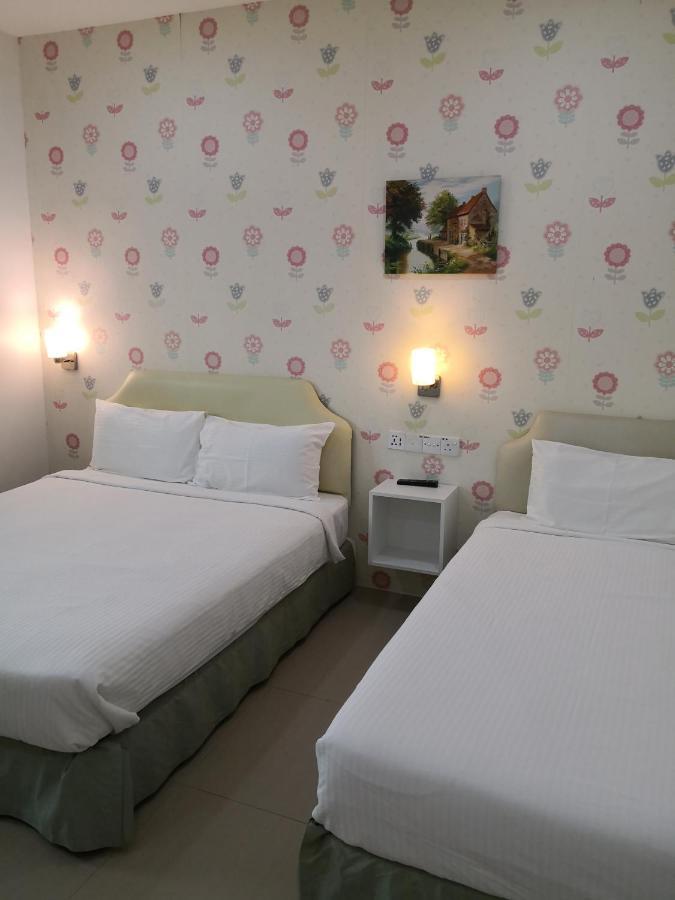 Summer Green Lodge Kuantan Buitenkant foto