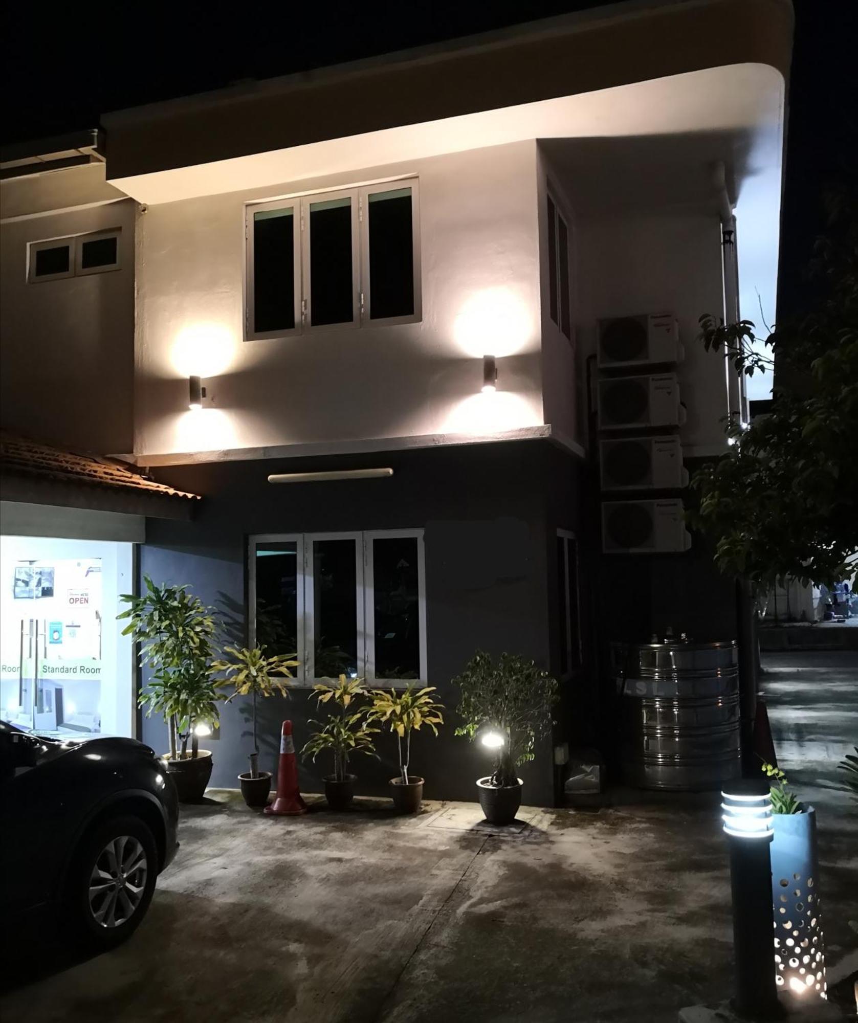 Summer Green Lodge Kuantan Buitenkant foto